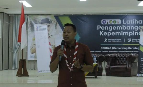 Inspirasi Kepemimpinan dengan Robi Firnando di LPK Tasikmalaya Robi Firnando Dewan Kerja Nasional Menghadiri LPK Tasikmalaya