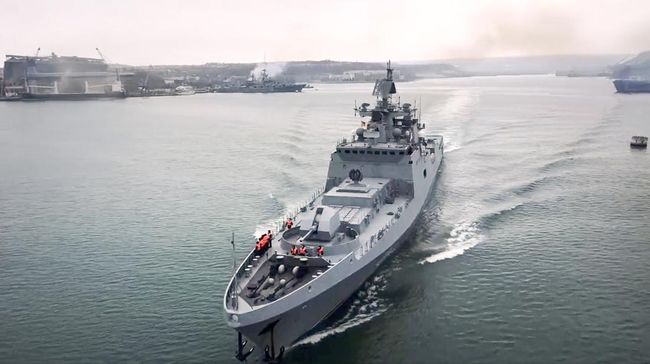 Eskalasi Ketegangan: Kapal Rusia Ancam Keamanan di Asia Timur Ilustrasi. Kapal Fregat Angkatan Laut Rusia Laksamana Essen Saat Latihan Militer Rusia (.inet)