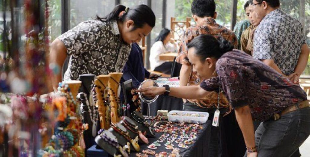 TikTok Shop dan Pengaruhnya Terhadap UMKM Indonesia UMKM dan TikTok Shop