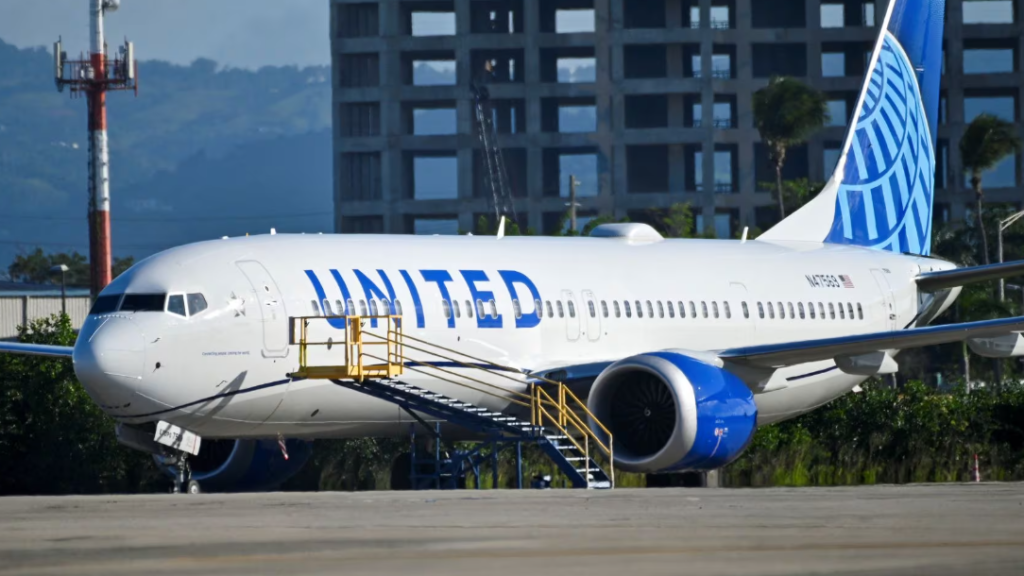 Investigasi Pintu Pesawat Lepas Selesai, FAA Izinkan Boeing 737 MAX 9 Kembali Beroperasi Administrasi Penerbangan Federal AS operasikan lagi Boeing 737