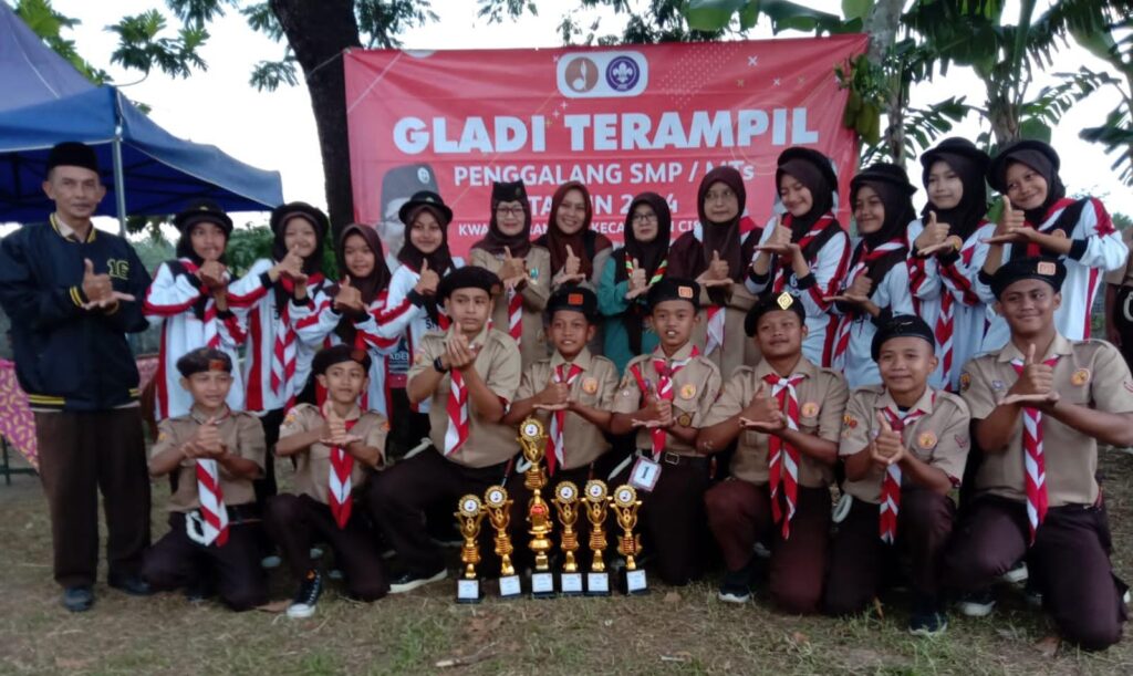 Kak Evis Santika: Pransacitas Beri Warna Baru untuk SMPN 1 Cisayong