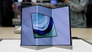 Huawei Mate XT: Ponsel Tri-Fold Baru Tantang Dominasi Apple di China Huawei Mate XT